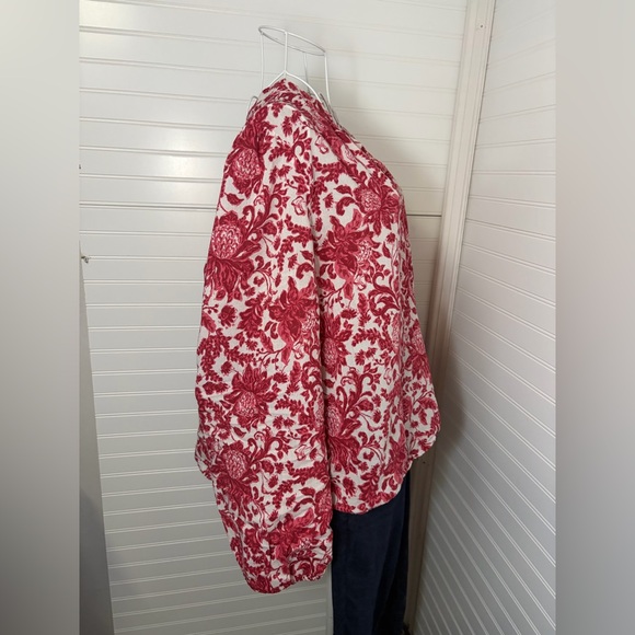 LOFT Red and White Floral Blouse - Picture 3 of 7
